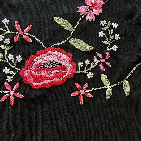 M Nicole Evening Embroidered Beaded Top Stretch Roses V Neck Size L Cottagecore - Picture 2 of 8